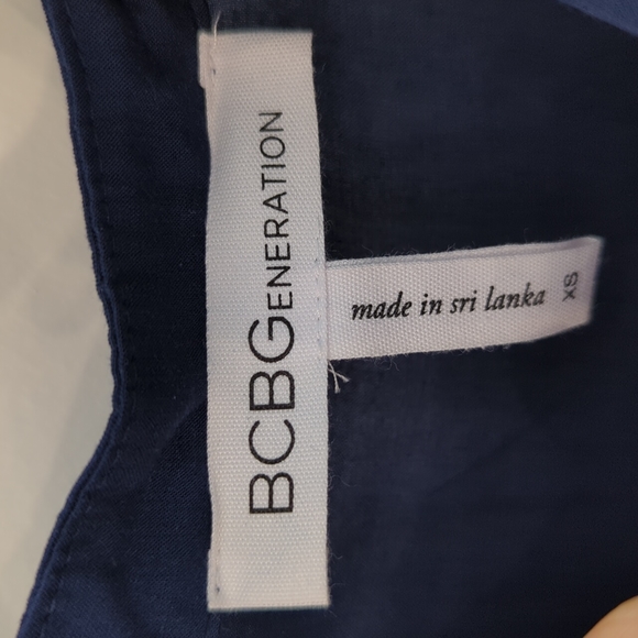 BCBG blue shirt with flowy tails - Picture 5 of 8